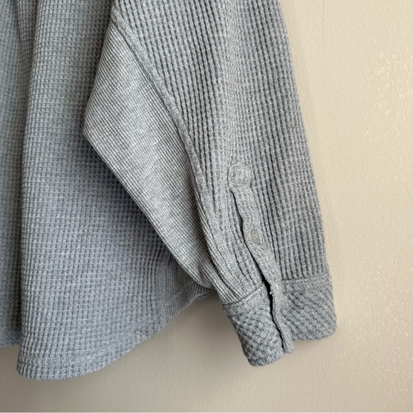 Aerie • Lumberjane Waffle Shirt in Medium Heather Gray - Picture 7 of 8